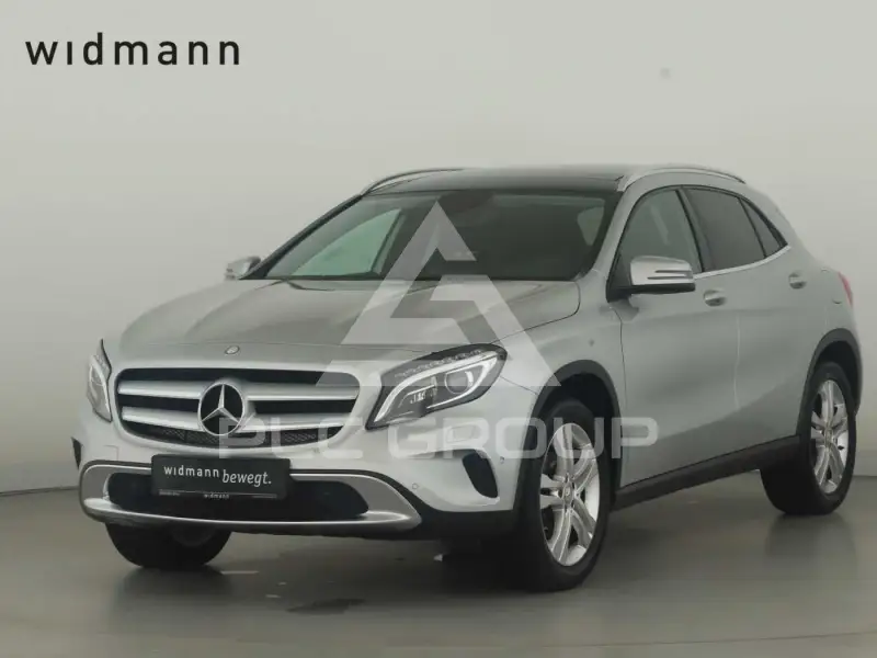 2015 Mercedes Benz GLA 220