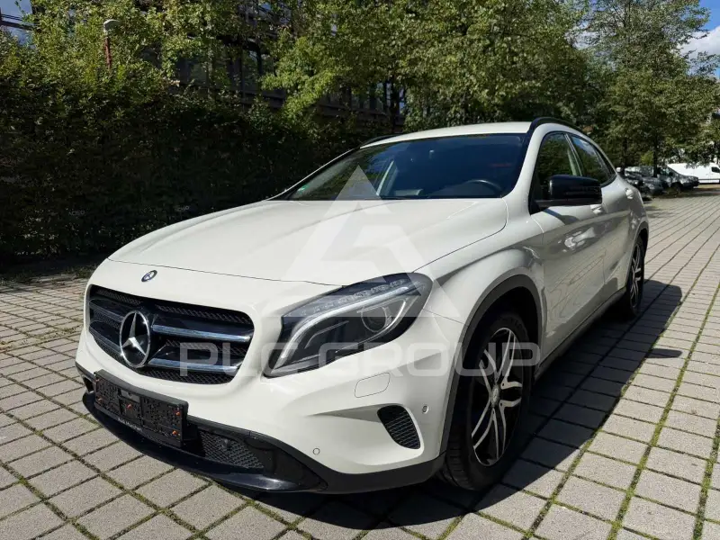 2015 Mercedes Benz GLA 220