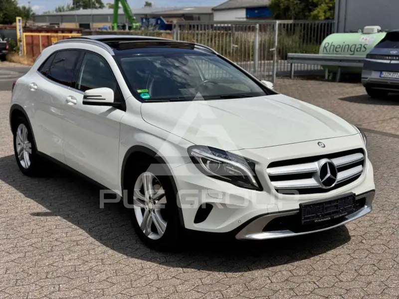 2015 Mercedes Benz GLA 220