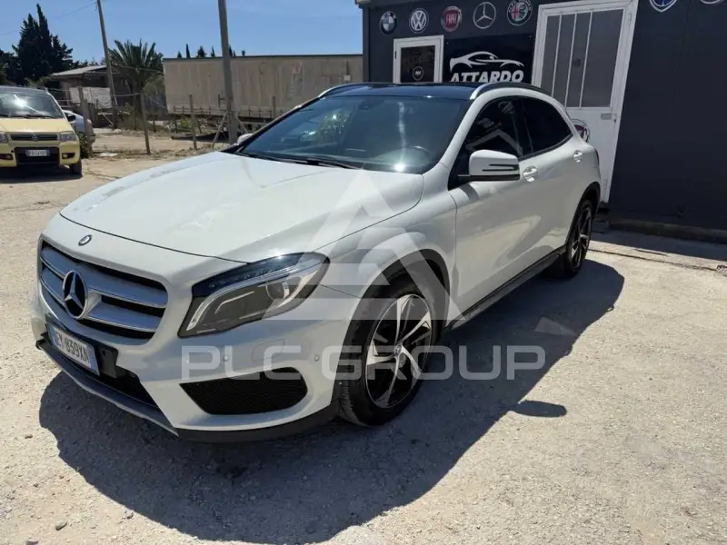 2015 Mercedes Benz GLA 220