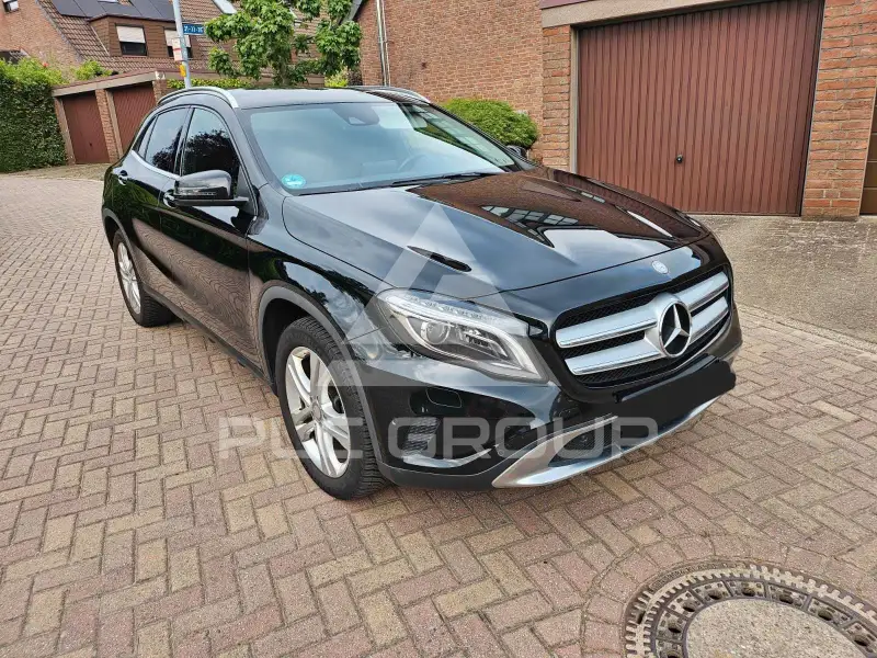 2015 Mercedes Benz GLA 220