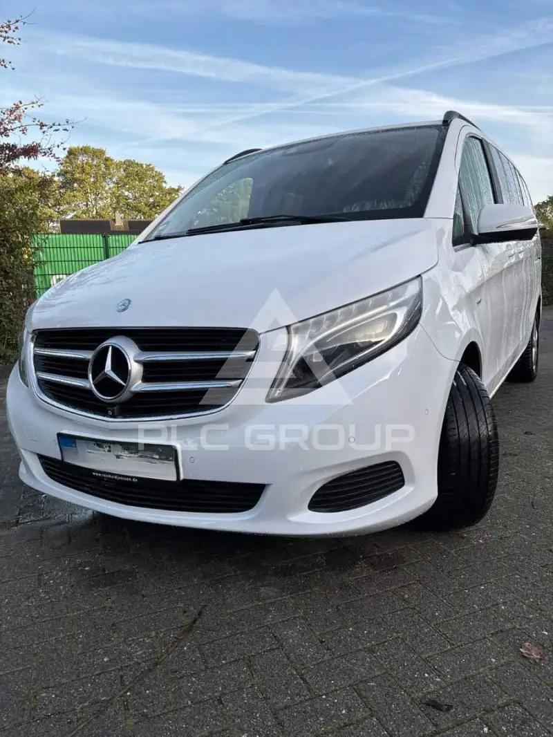 2015 Mercedes Benz V 220