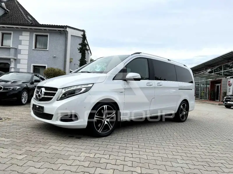 2015 Mercedes Benz V 220