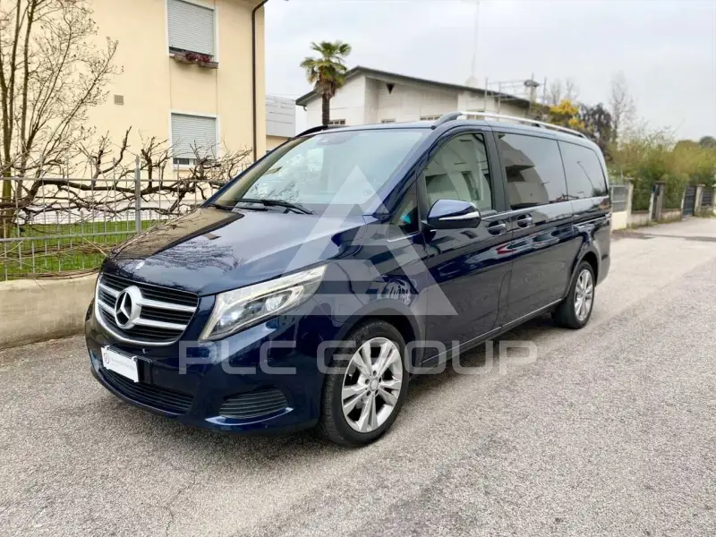 2015 Mercedes Benz V 220