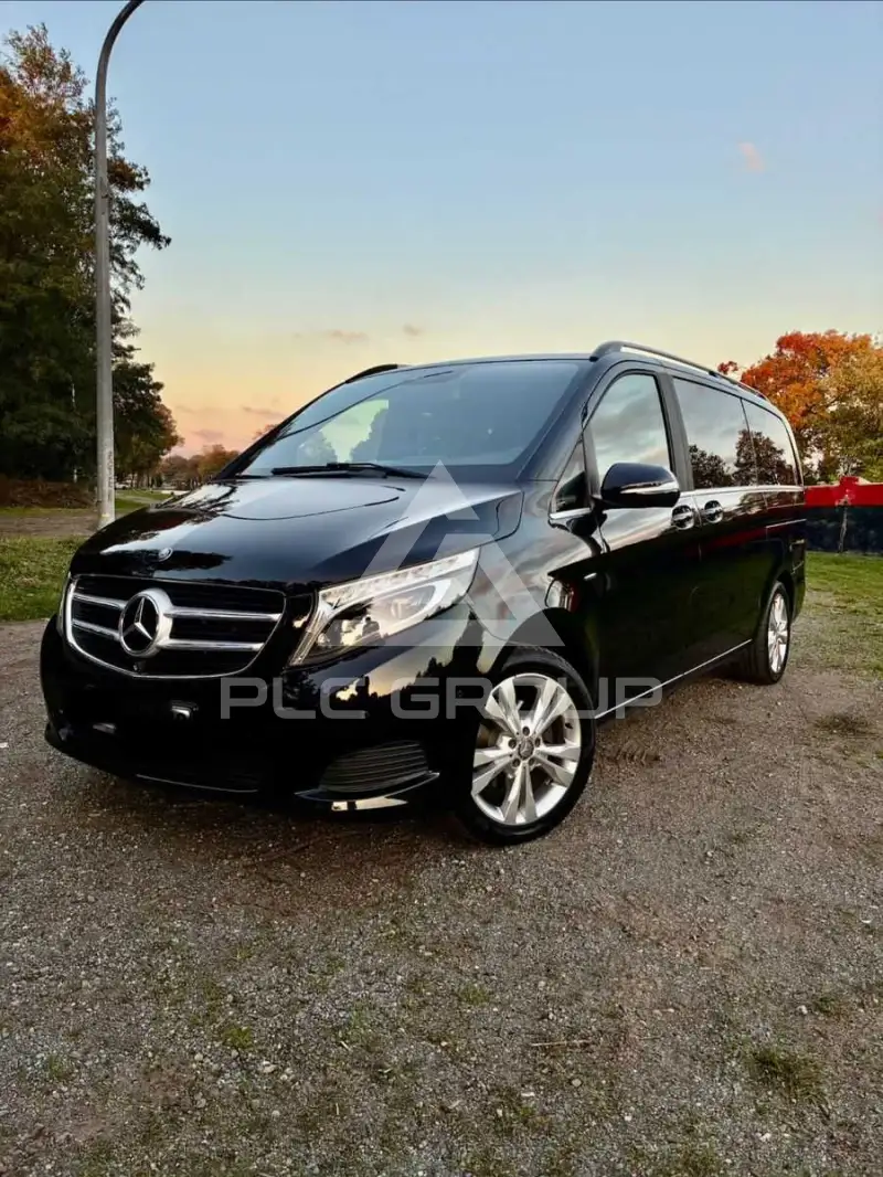 2015 Mercedes Benz V 220