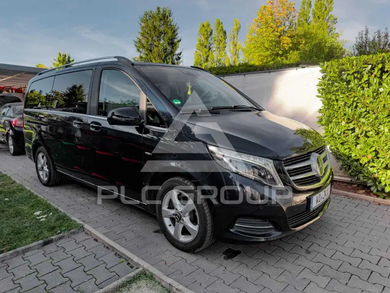 2015 Mercedes Benz V 220