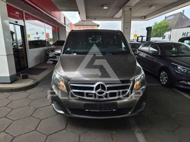 2015 Mercedes Benz V 220