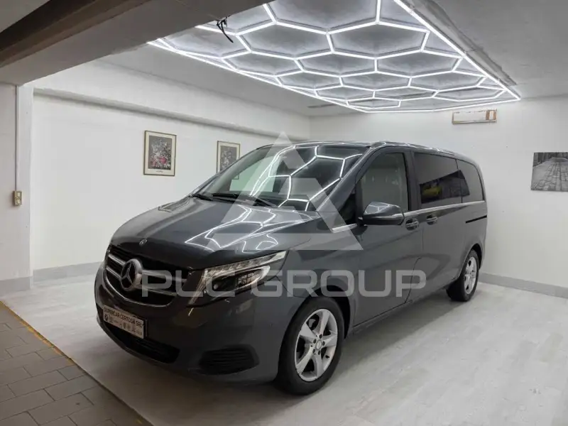 2015 Mercedes Benz V 220