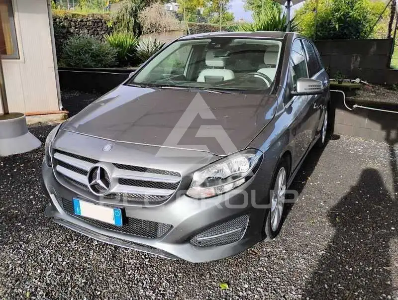 2015 Mercedes Benz B 180