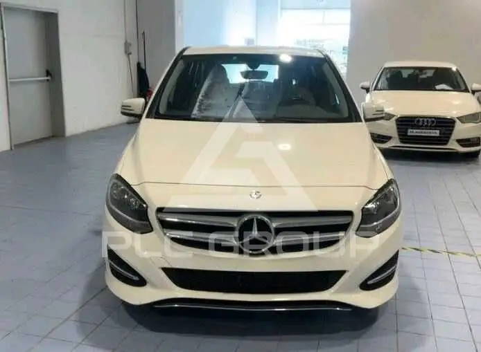 2015 Mercedes Benz B 180