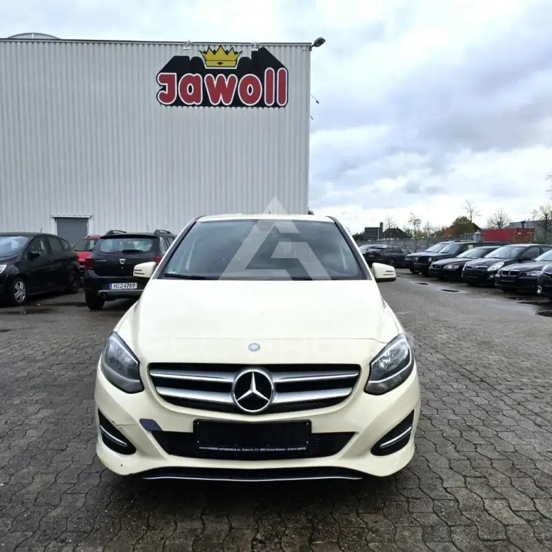 2015 Mercedes Benz B 180