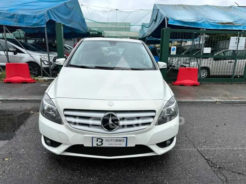 2015 Mercedes Benz B 180