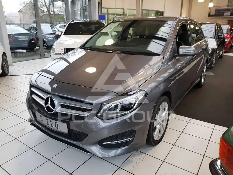 2015 Mercedes Benz B 220