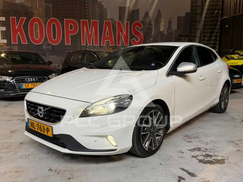 2015 Volvo V40