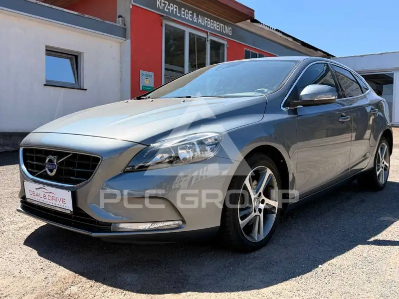 2015 Volvo V40