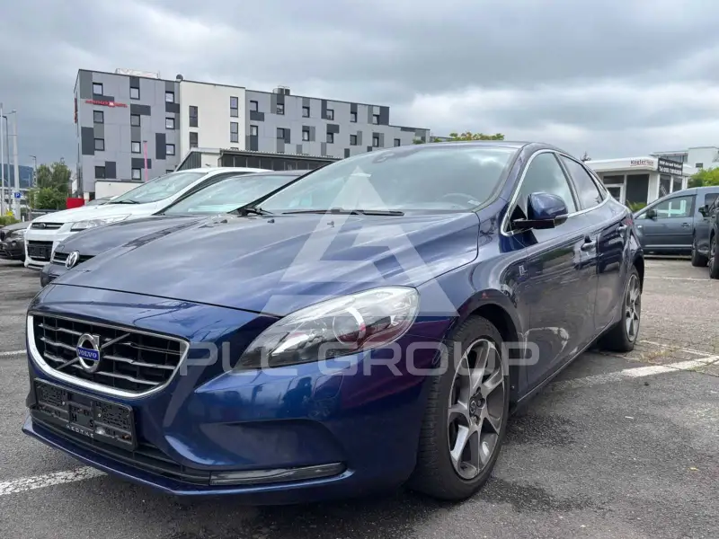 2015 Volvo V40