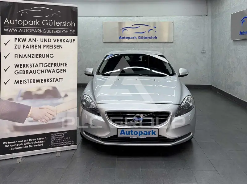 2015 Volvo V40