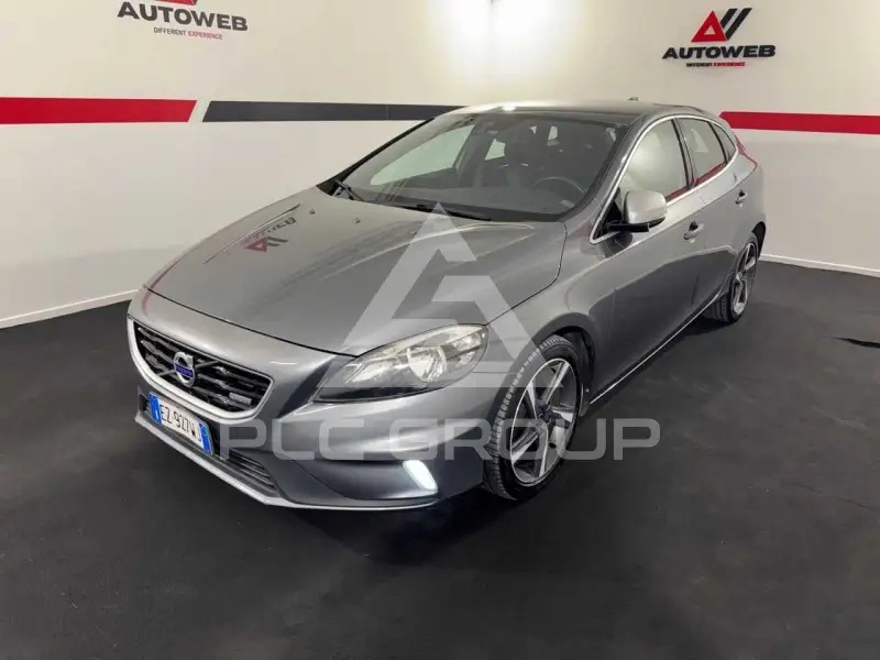 2015 Volvo V40