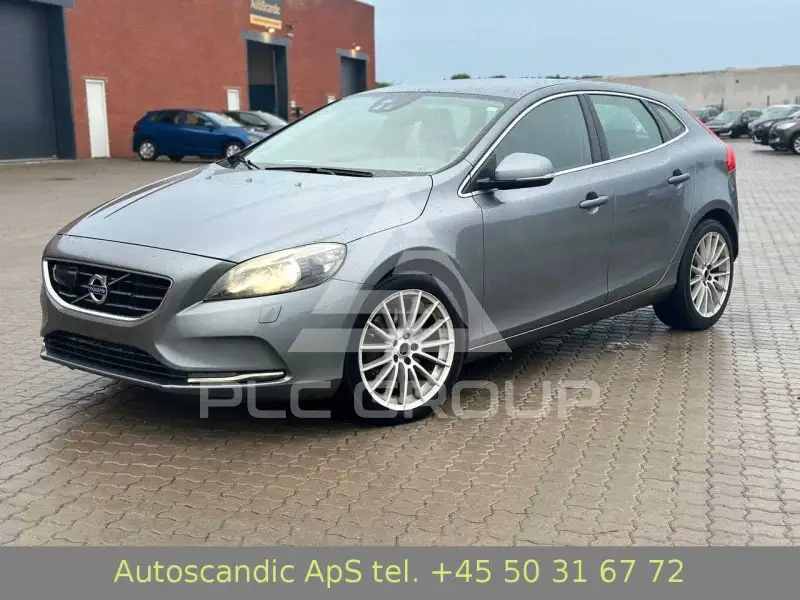 2015 Volvo V40