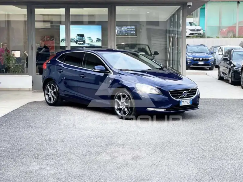 2015 Volvo V40