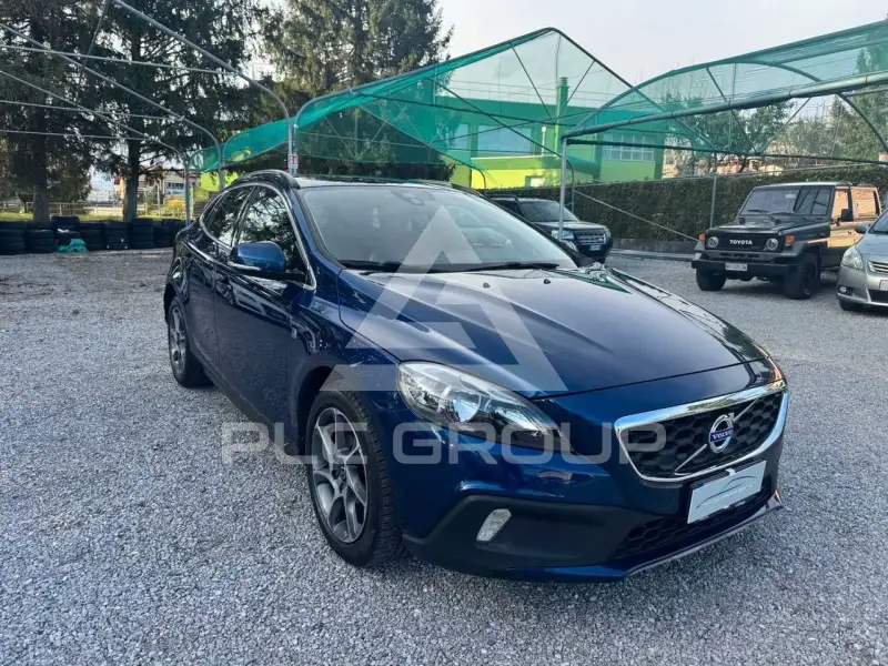 2015 Volvo V40