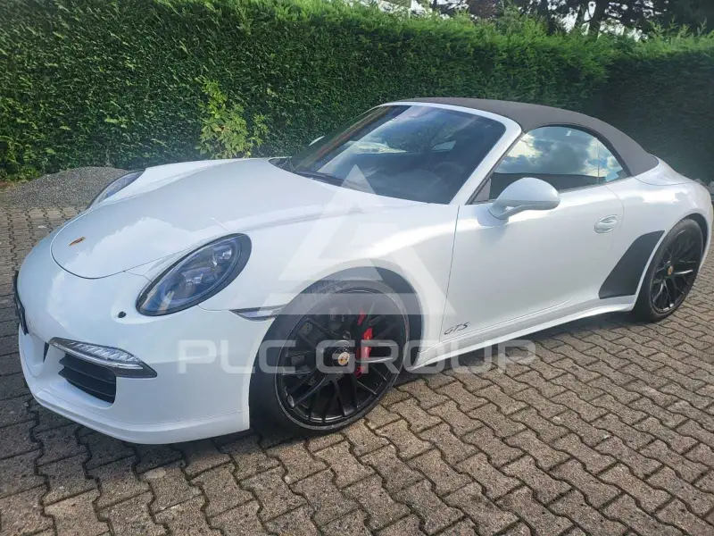 2015 Porsche 911
