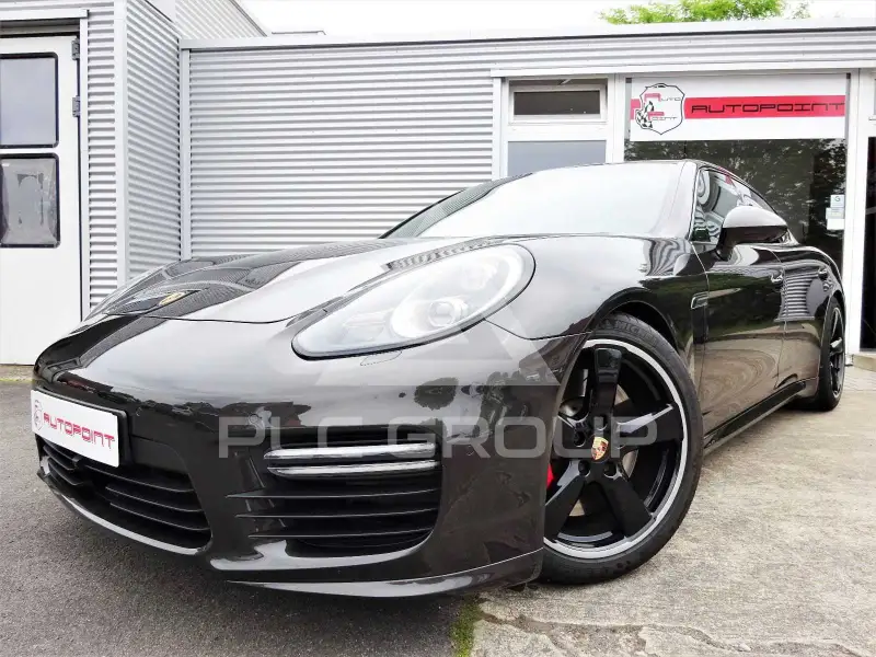 2015 Porsche Panamera