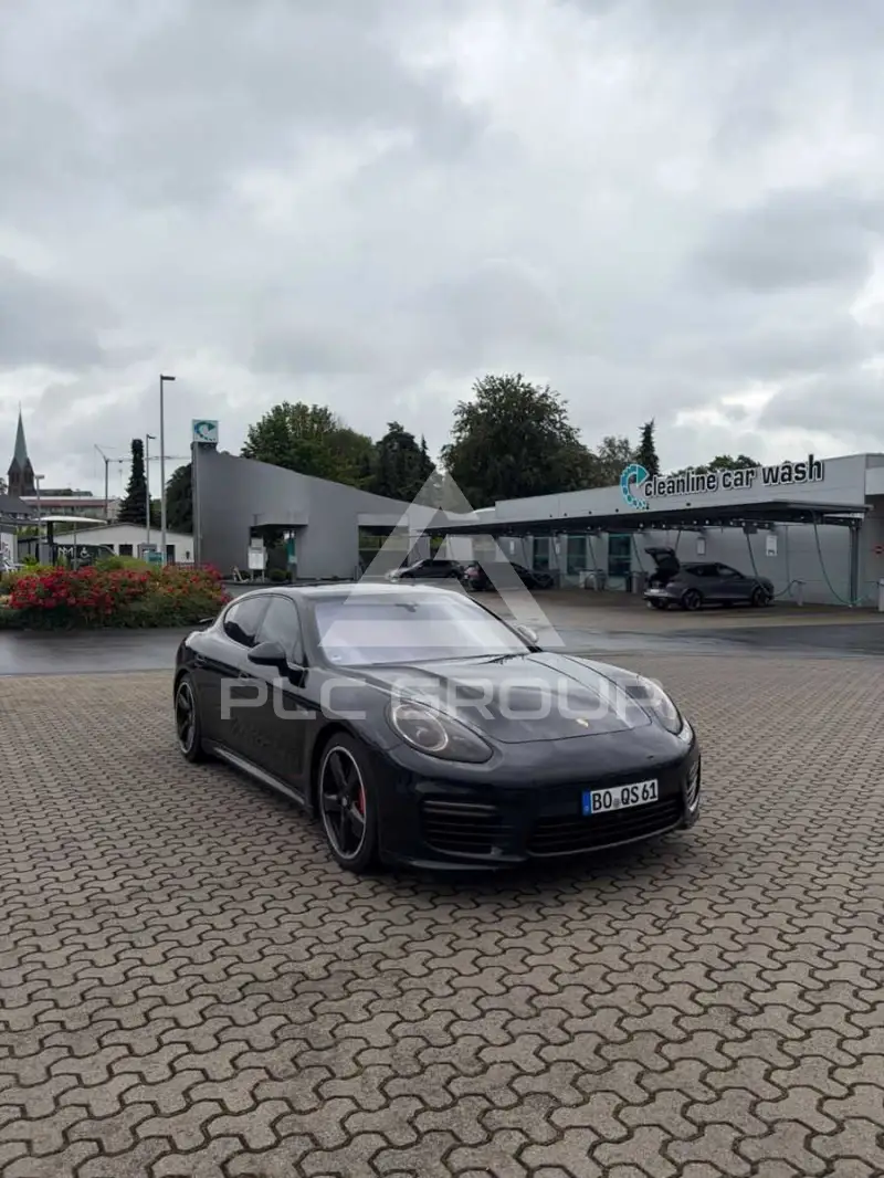 2015 Porsche Panamera