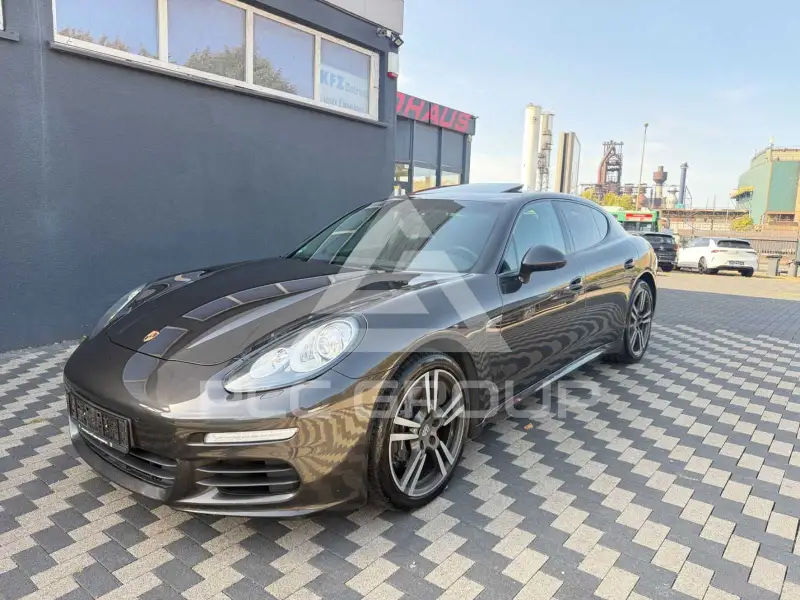 2015 Porsche Panamera