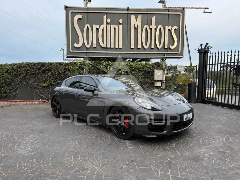 2015 Porsche Panamera