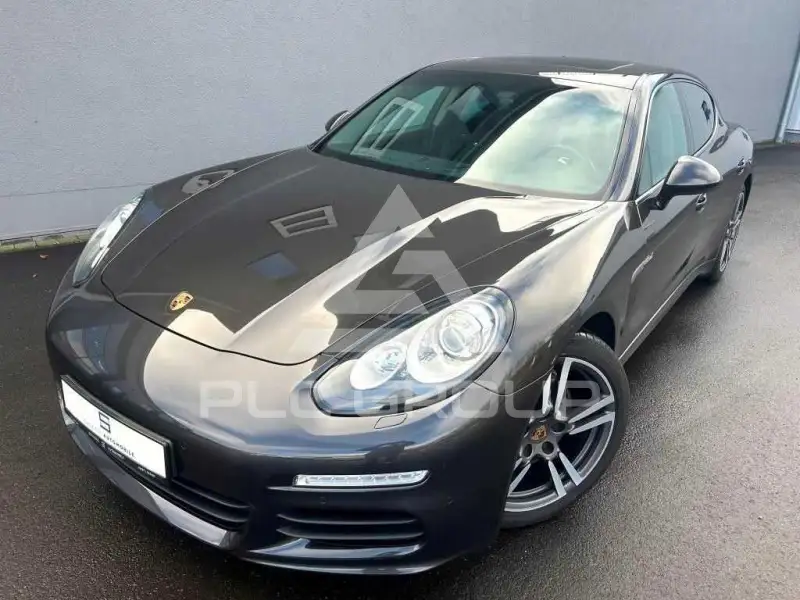 2015 Porsche Panamera