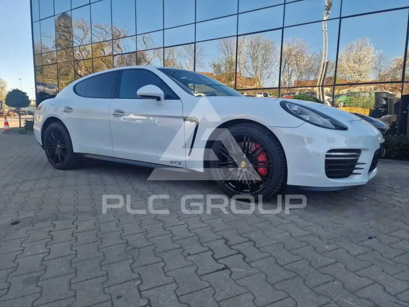 2015 Porsche Panamera