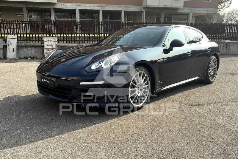 2015 Porsche Panamera