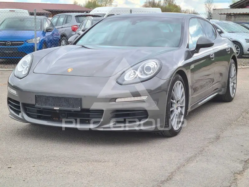 2015 Porsche Panamera