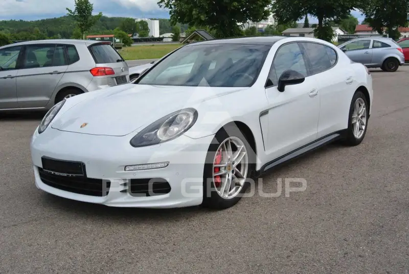 2015 Porsche Panamera