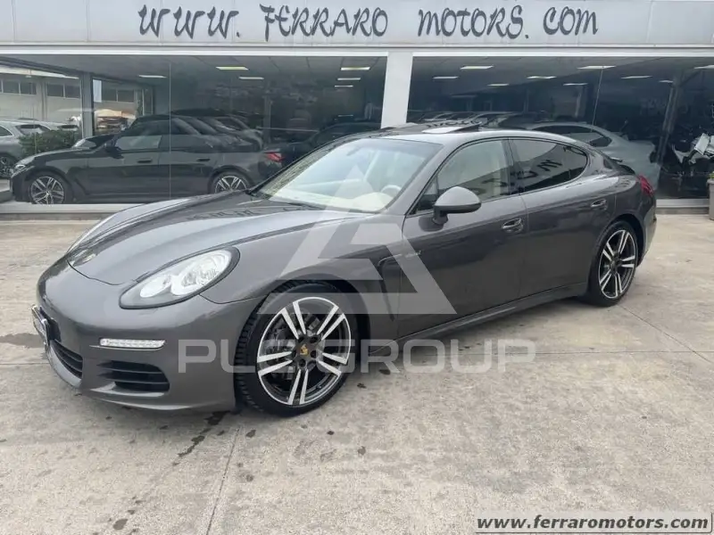2015 Porsche Panamera