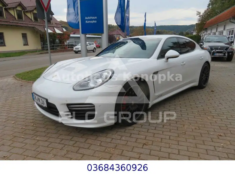 2015 Porsche Panamera