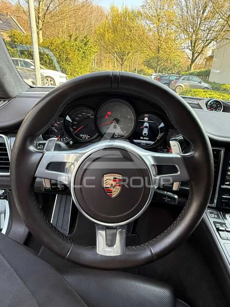 2015 Porsche Panamera