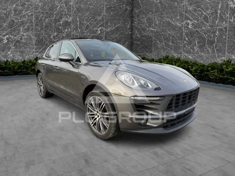 2015 Porsche MACAN
