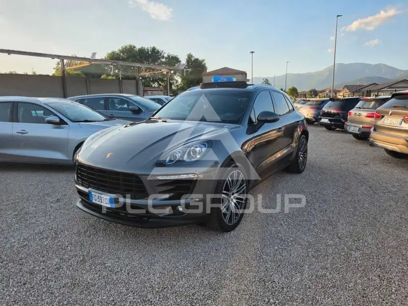 2015 Porsche MACAN