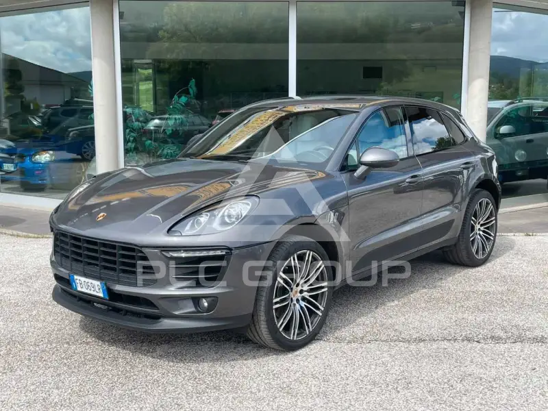 2015 Porsche MACAN