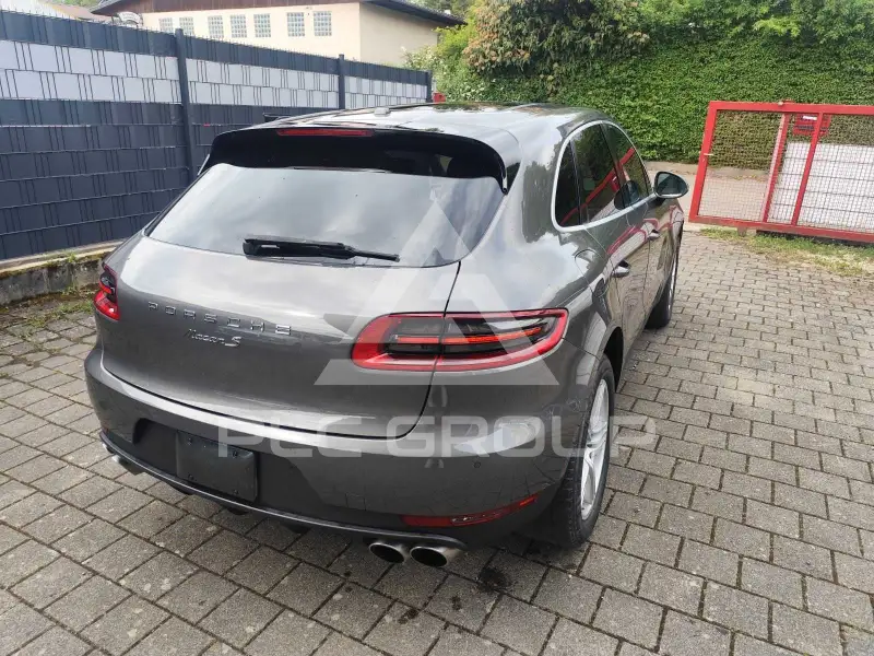 2015 Porsche MACAN