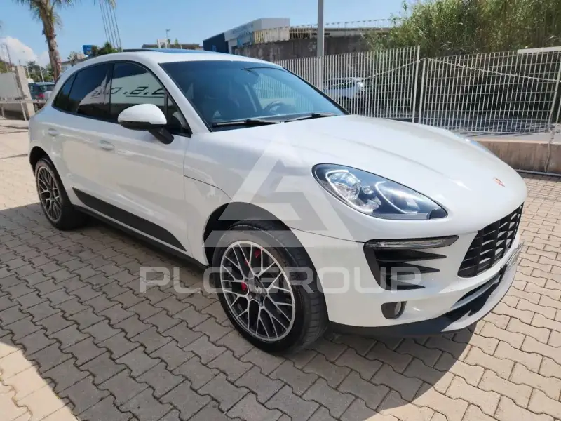 2015 Porsche MACAN