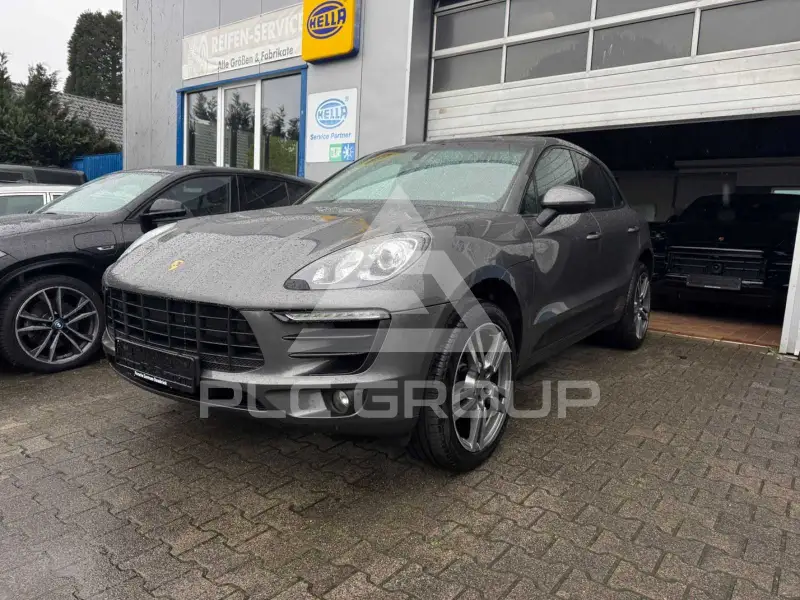 2015 Porsche MACAN