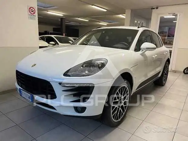 2015 Porsche MACAN