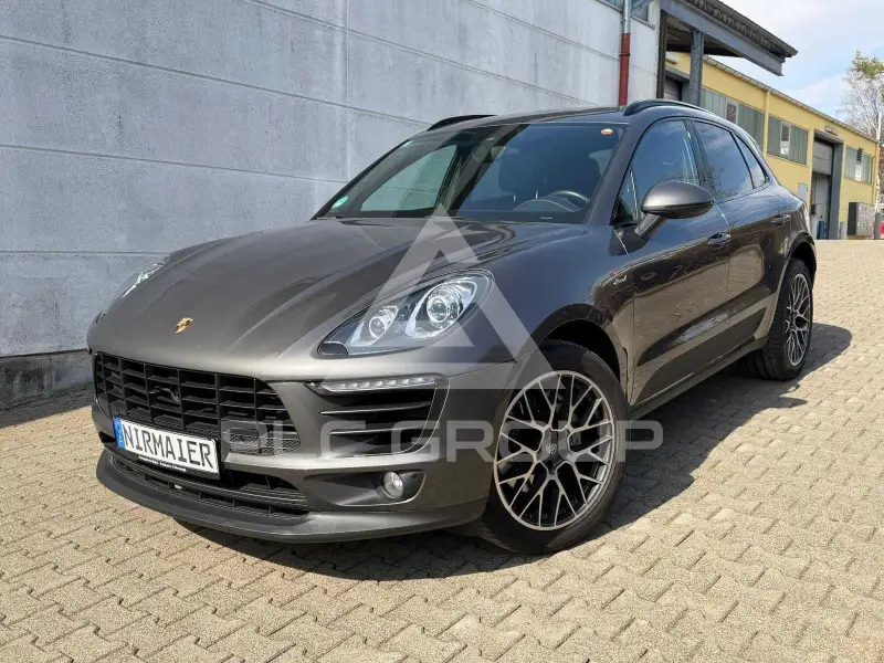 2015 Porsche MACAN