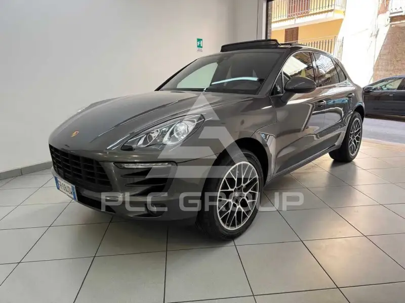 2015 Porsche MACAN