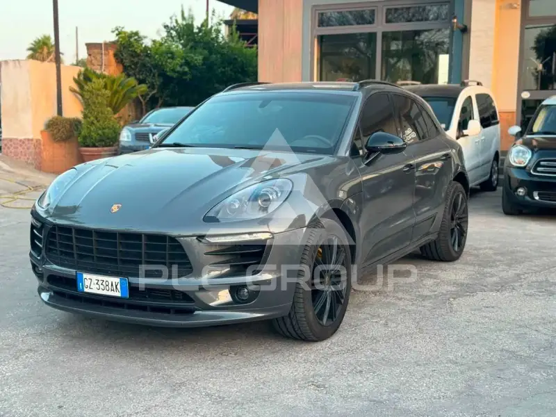 2015 Porsche MACAN