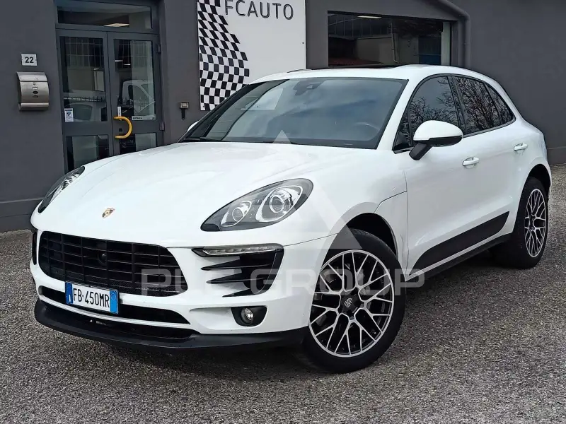 2015 Porsche MACAN