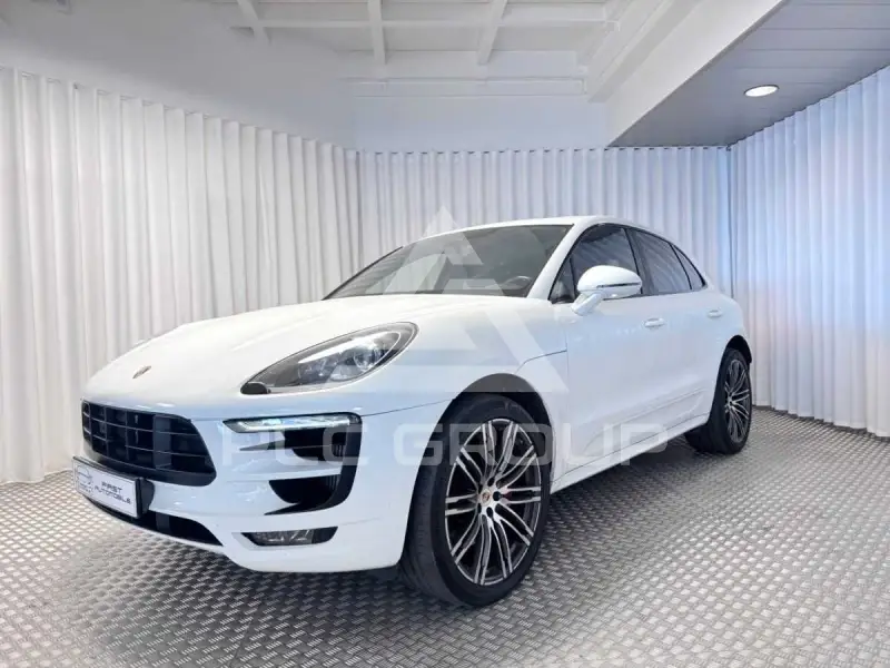 2015 Porsche MACAN